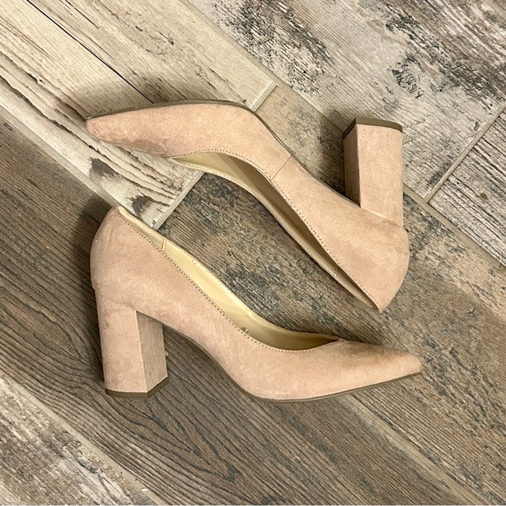 💫EUC💫Liz Claiborne Tan/ Camel/ Nougat Block Heel Pumps Size 7.5